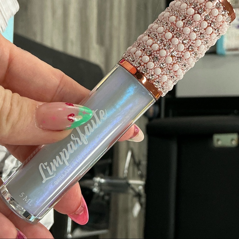 Limparfaite Iridescent Lip Gloss blueberry cheesecake